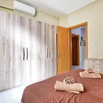 Apartment 119/4 - Sea View - 3 Bedrooms *