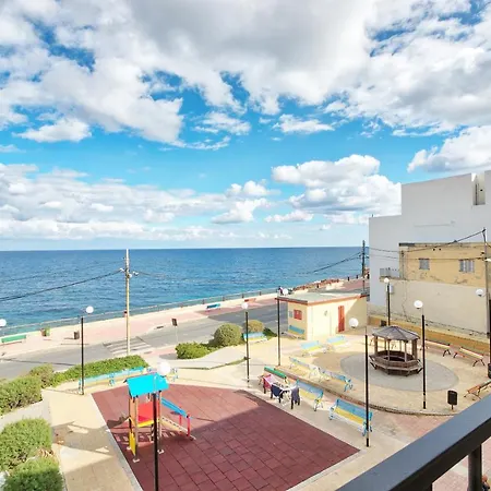 119/4 - Sea View - 3 Bedrooms Appartamento *