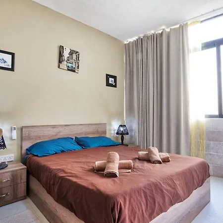 119/4 - Sea View - 3 Bedrooms Appartamento