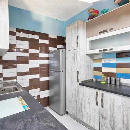 119/4 - Sea View - 3 Bedrooms