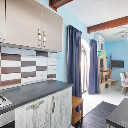 119/4 - Sea View - 3 Bedrooms * Xgħajra