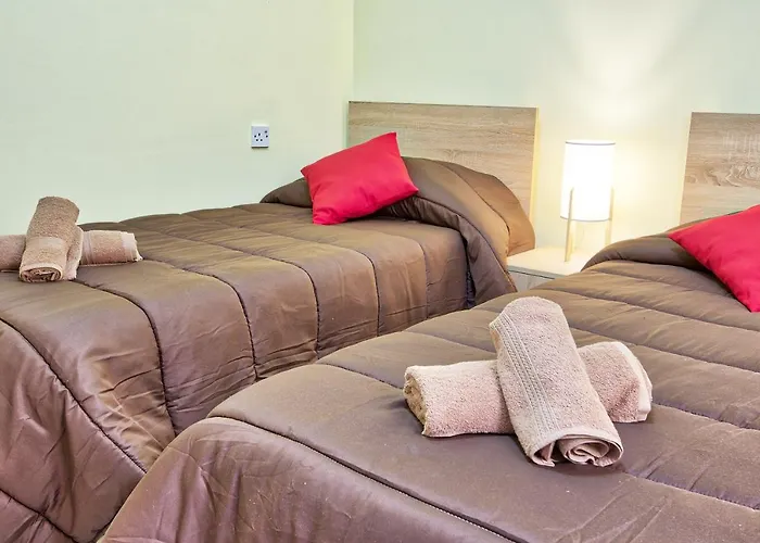 119/4 - Sea View - 3 Bedrooms *