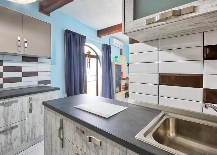 119/4 - Sea View - 3 Bedrooms Apartament